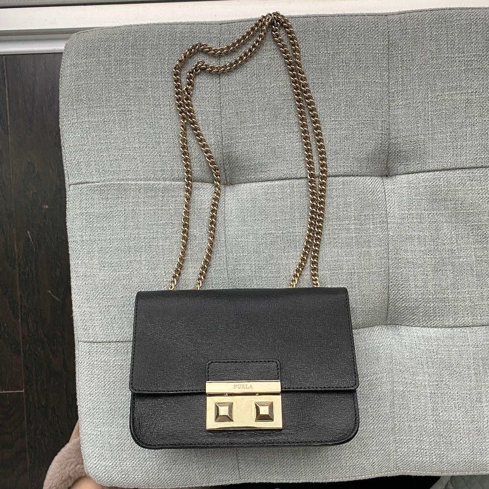 Furla Black Leather Chain Shoulder Bag